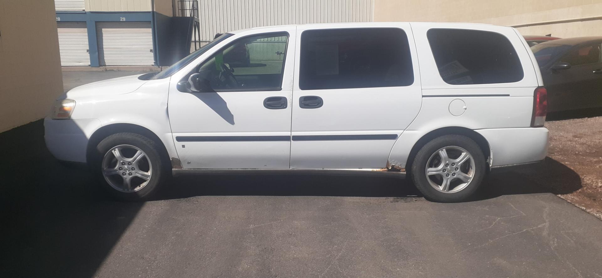 2007 Chevrolet Uplander (1GNDV23127D) , located at 2015 Cambell Street, Rapid City, SD, 57701, (605) 342-8326, 44.066433, -103.191772 - CARFAX AVAILABLE - Photo#0